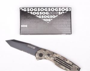 SOG 美国哨格 AE-07 "Aegis"TANTO数码迷彩黑色半齿侧跳